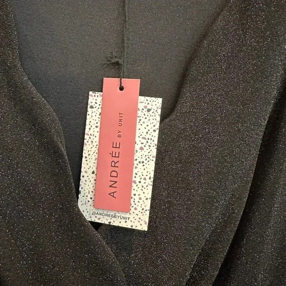 Andree by Unit Women's Metallic Black Wrap Front Stretch Top Plus Size 1X NWT - Picture 12 of 14